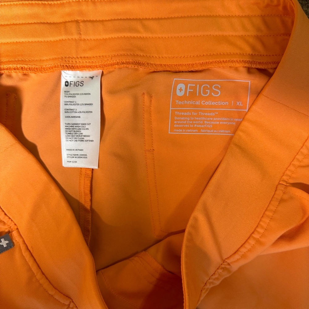 FIGS Technical Collection Jogger Scrub Pants – Orange – Size XL - Picture 3 of 4